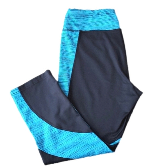 ⭐️3/ $30⭐️ Champion Women's Cropped Activewear Leggings Blue Black Stretch Sz L - Picture 3 of 13